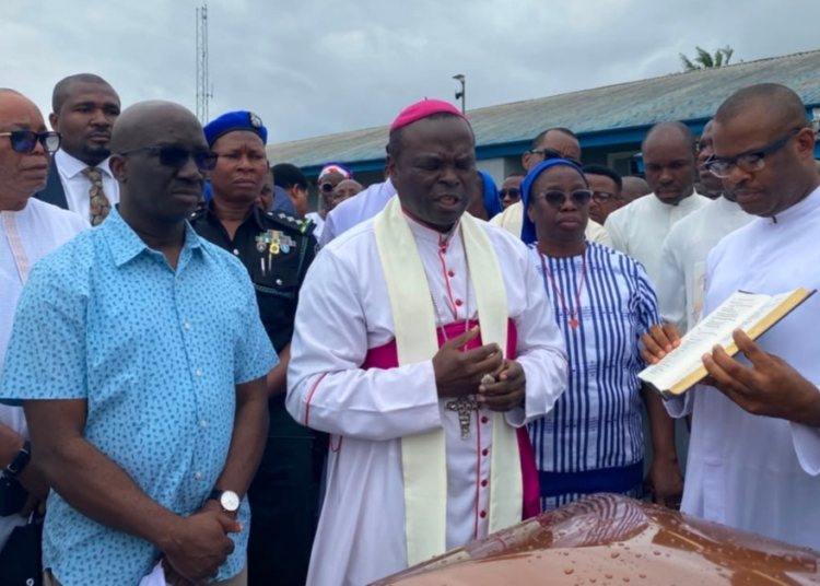 Late Archbishop Akubeze’s Remains Arrive Benin City, Received by Governor Okpebholo